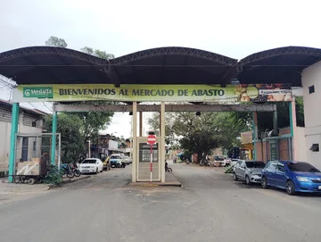 Mercado de Abasto entrance, photographed in 2025.