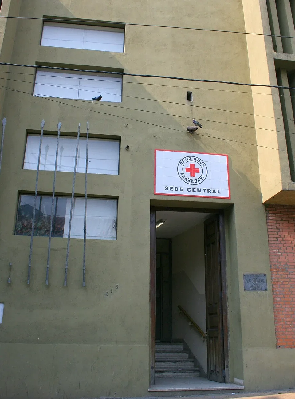 The Paraguayan Red Cross building in Asunción. Contact the organization about current volunteer roles.